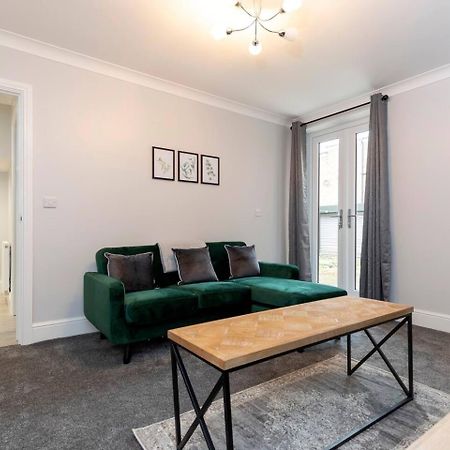 Modern 2 Bedroom Perfect For Family Friends And Workers เซาท์ชีลด์ส ภายนอก รูปภาพ