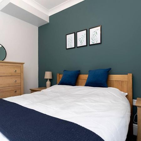 Modern 2 Bedroom Perfect For Family Friends And Workers เซาท์ชีลด์ส ภายนอก รูปภาพ