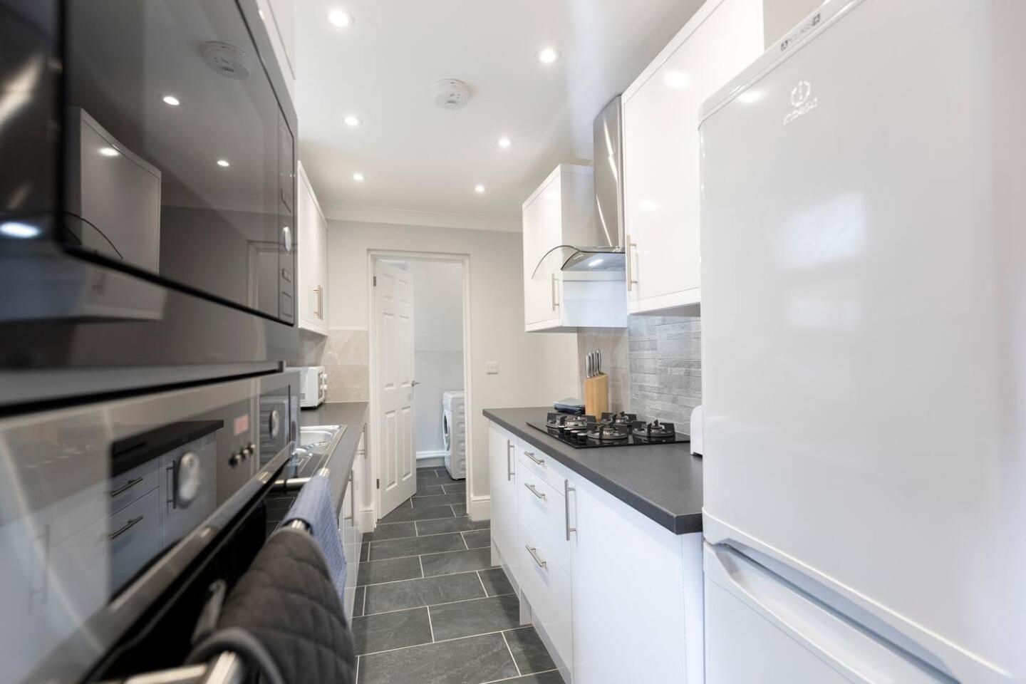 Modern 2 Bedroom Perfect For Family Friends And Workers เซาท์ชีลด์ส ภายนอก รูปภาพ