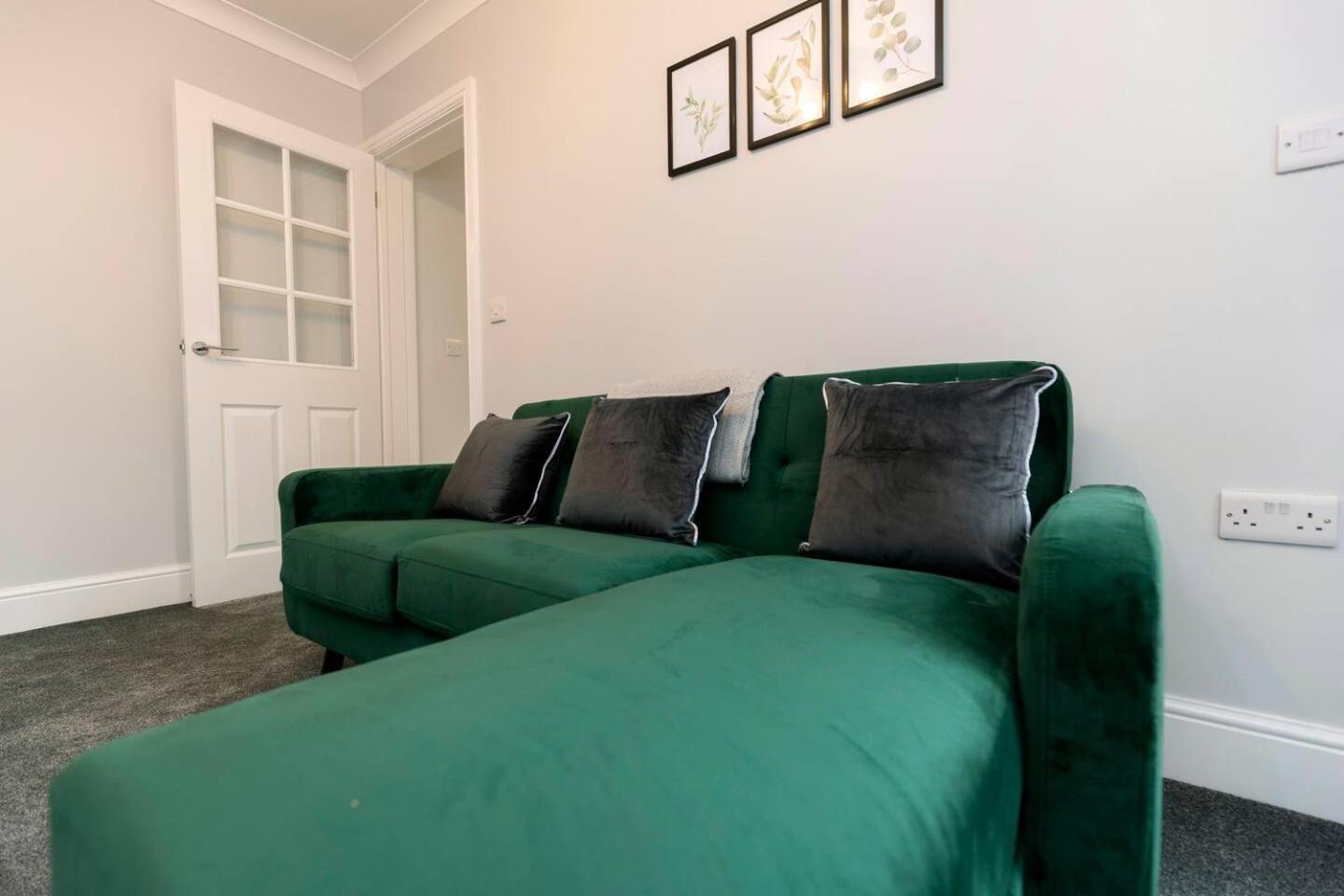 Modern 2 Bedroom Perfect For Family Friends And Workers เซาท์ชีลด์ส ภายนอก รูปภาพ