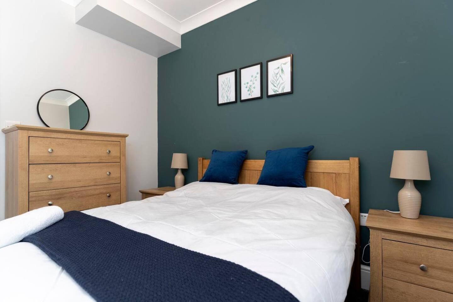 Modern 2 Bedroom Perfect For Family Friends And Workers เซาท์ชีลด์ส ภายนอก รูปภาพ